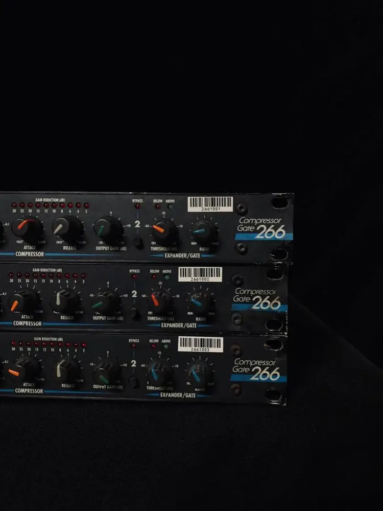 DBX Compressor Gate 266 · Photo 1