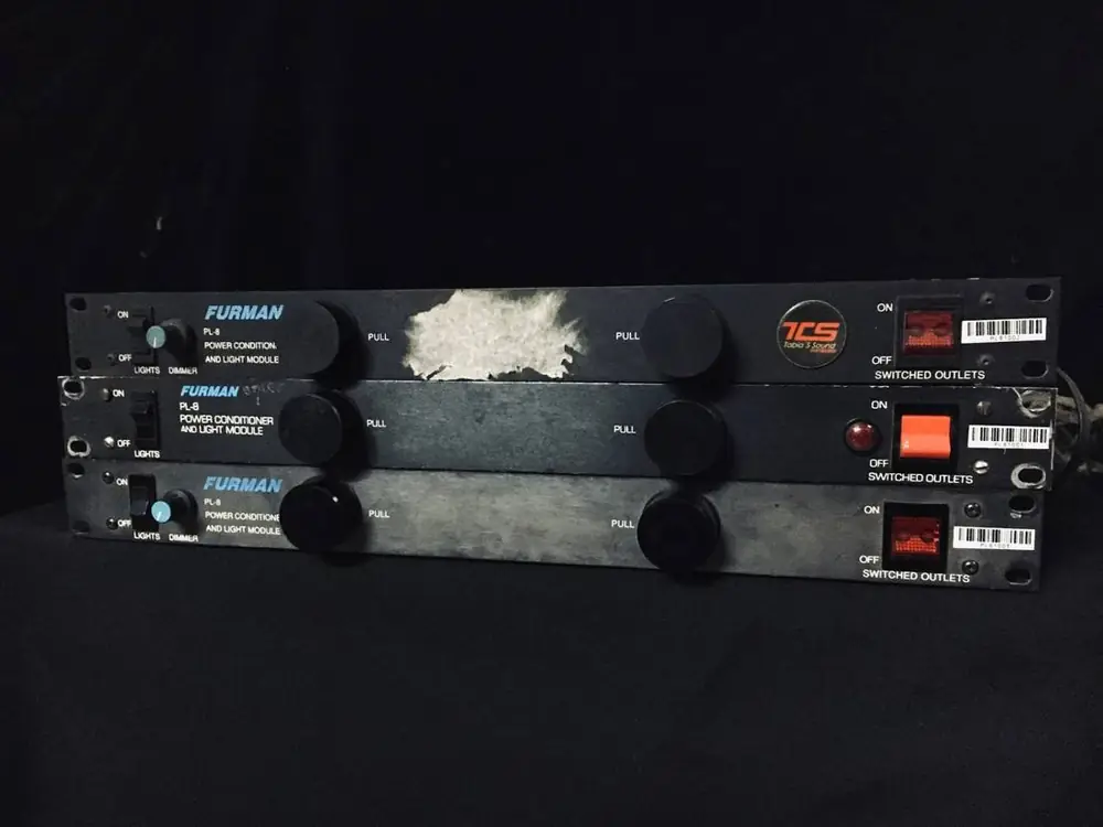 Furman PL-8 · Photo 1