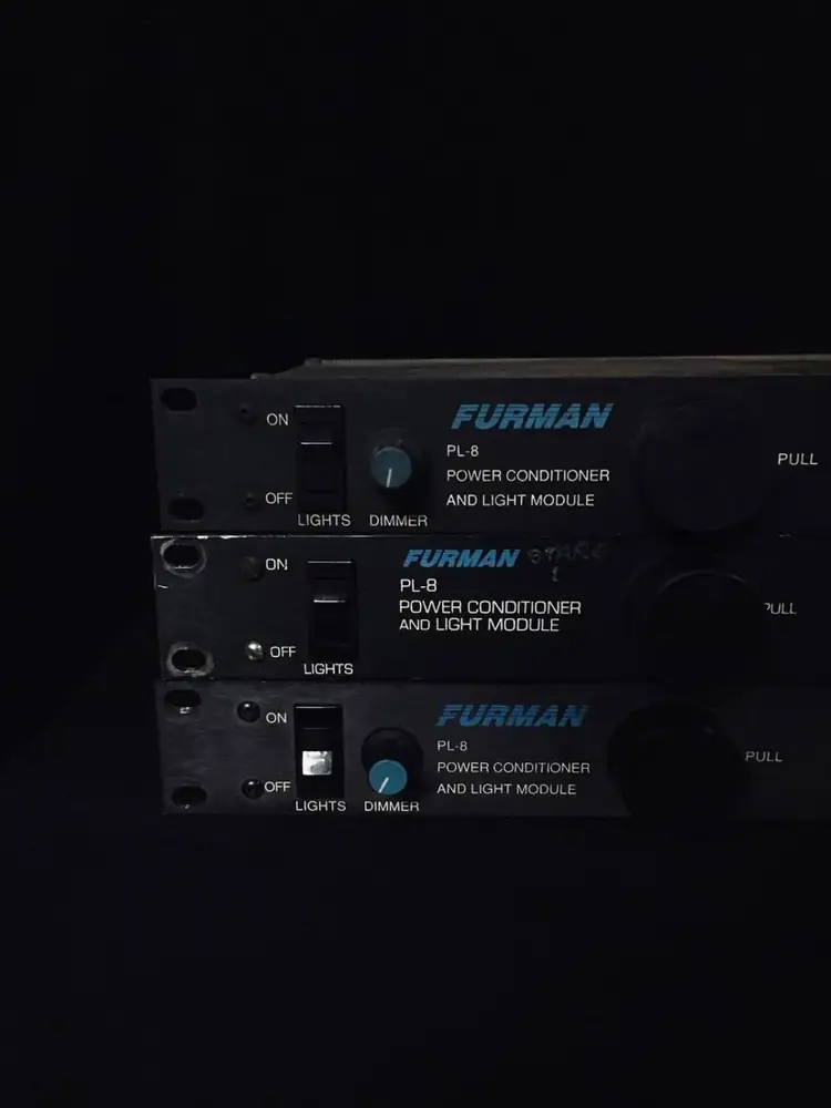 Furman PL-8 · Photo 3