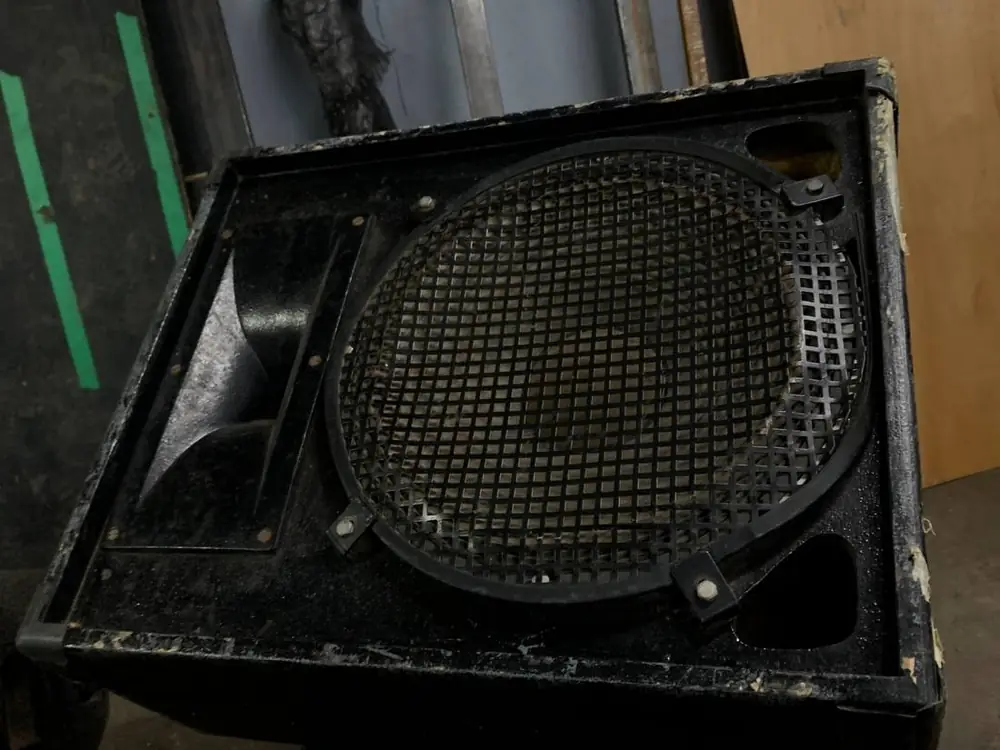 JBL 805 · Photo 1