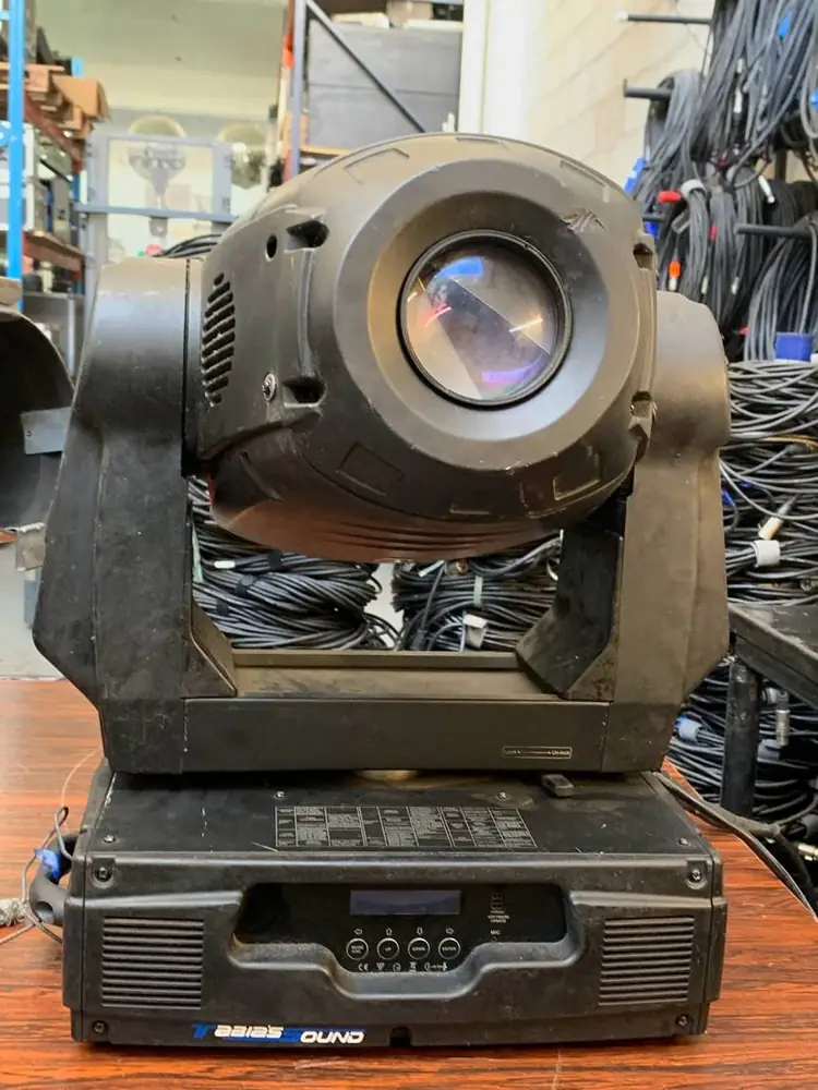 NEO Neo 700 · Photo 1